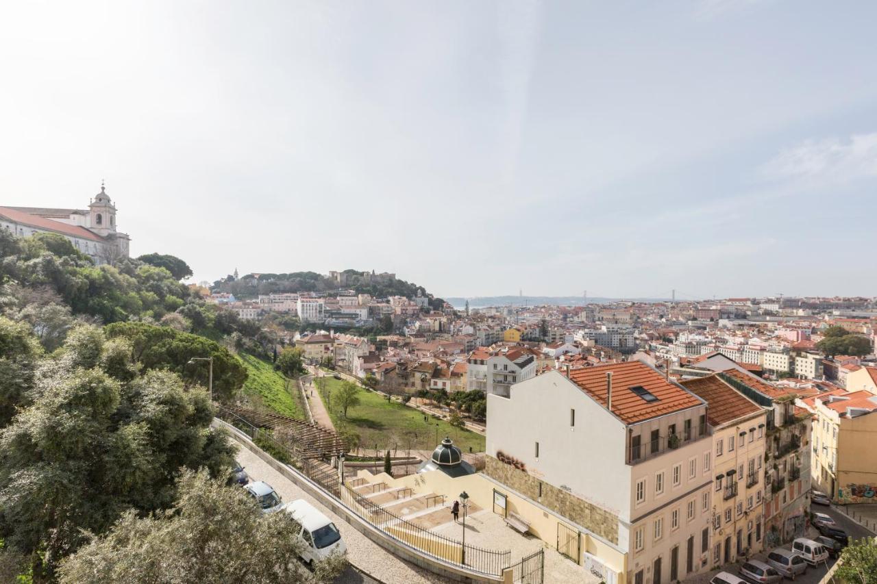 Stroll To Coffee Shops Near A Renovated Hillside Apartment In Graca Lisboa Ngoại thất bức ảnh